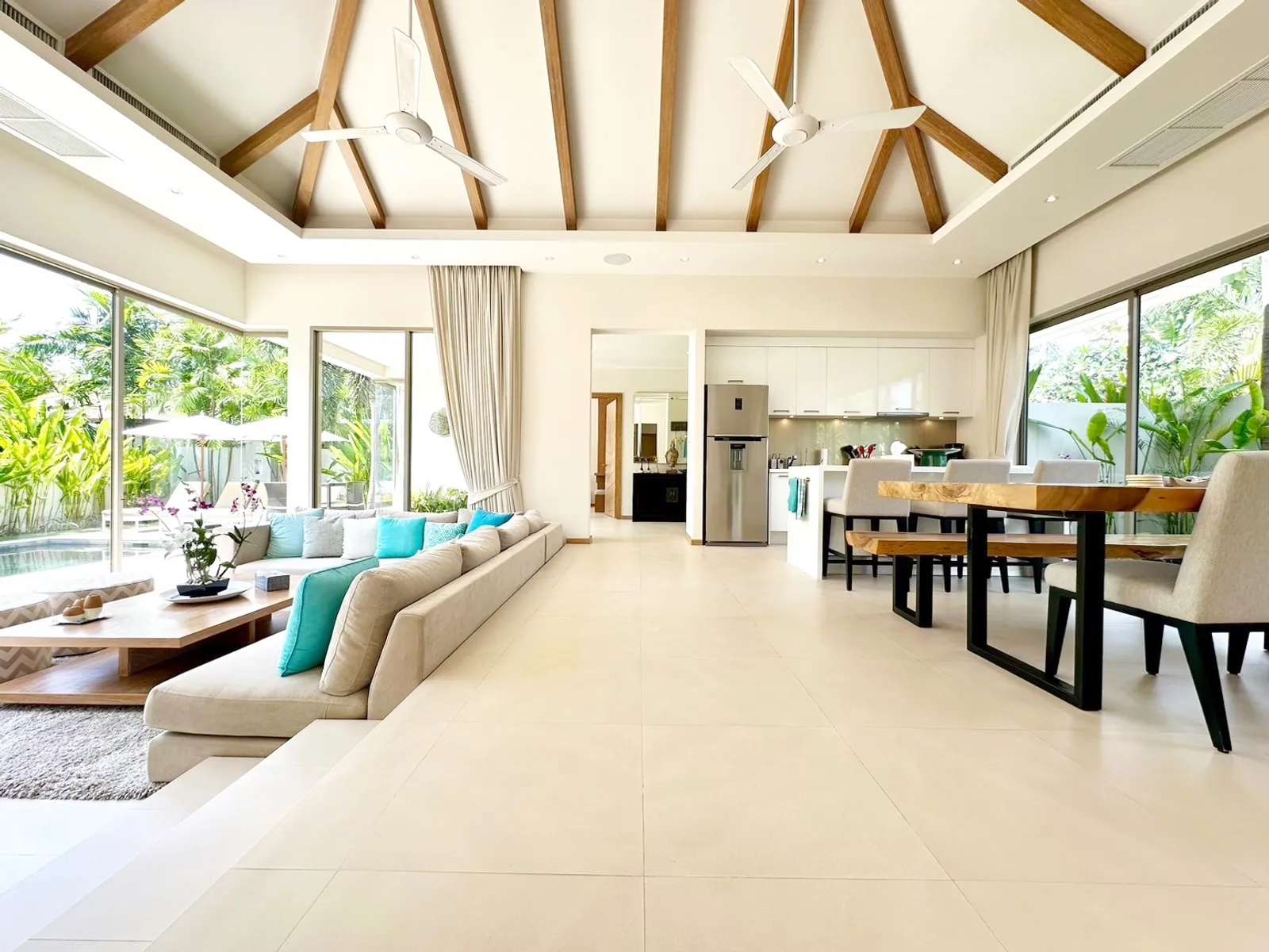 Вилла Тричада, 3-спальная вилла с бассейном на продажу, Черенг Талай - Cherng Talay, Phuket - Фото 18