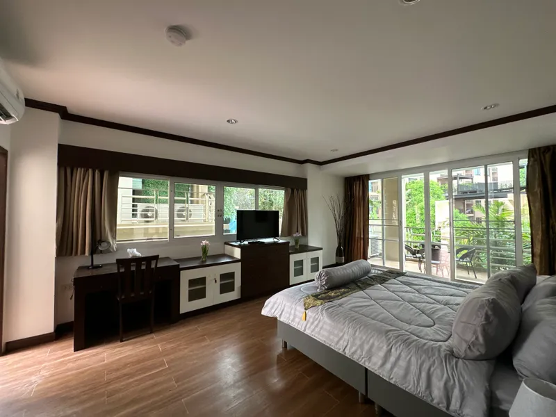 Karon View, 2-Bedroom Condo for Rent, Walk to Karon Beach - Karon, Phuket - Main photo