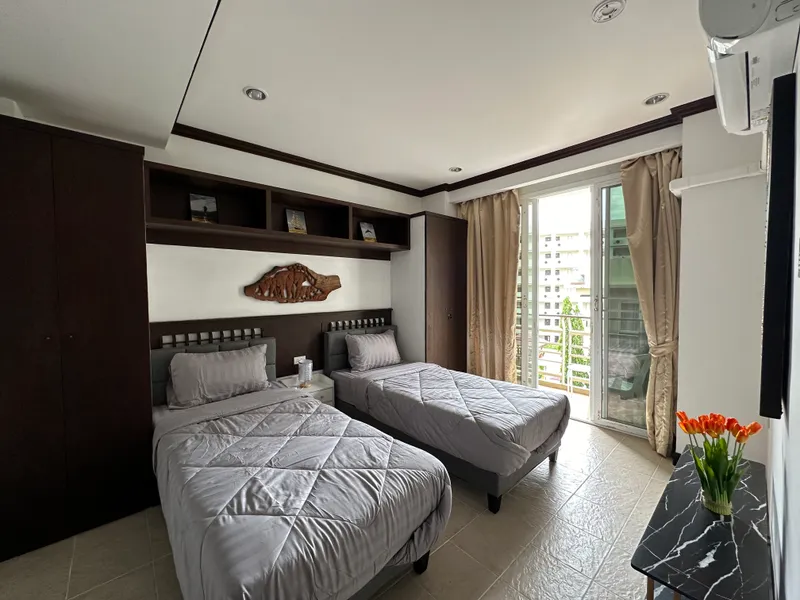 Karon View, 2-Bedroom Condo for Rent, Walk to Karon Beach - Karon, Phuket - Main photo