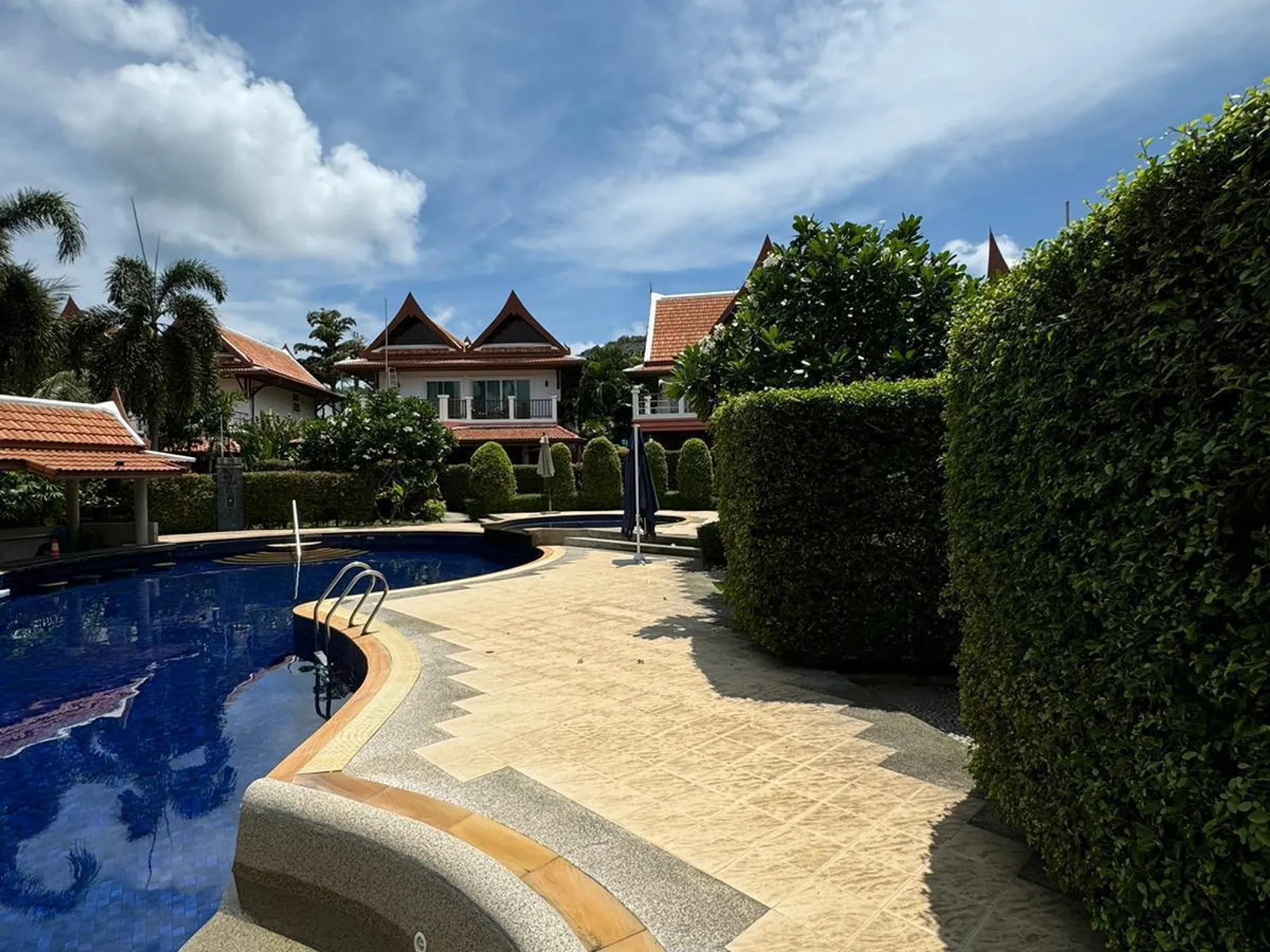 4-Bedroom Thai-Style Pool Villa for Rent, Rawai - Rawai, Phuket - Photo 25
