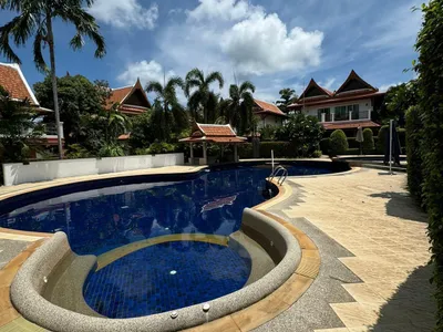 4-Bedroom Thai-Style Pool Villa for Rent, Rawai - Rawai, Phuket - Photo 24