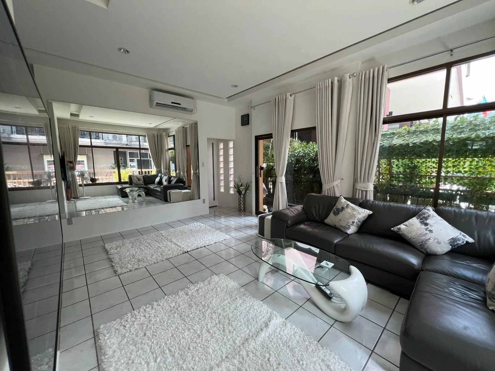 2-Bedroom Freehold Condo for Sale, Central Patong - Patong, Phuket - Photo 11
