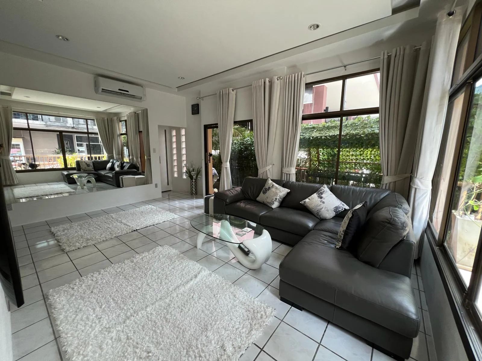 2-Bedroom Freehold Condo for Sale, Central Patong - Patong, Phuket - Photo 9