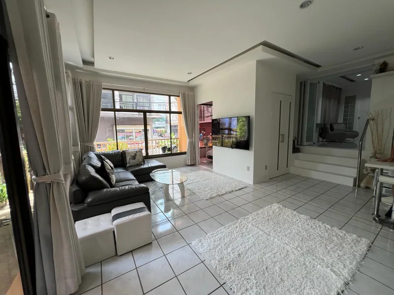 2-Bedroom Freehold Condo for Sale, Central Patong - Patong, Phuket - Main photo