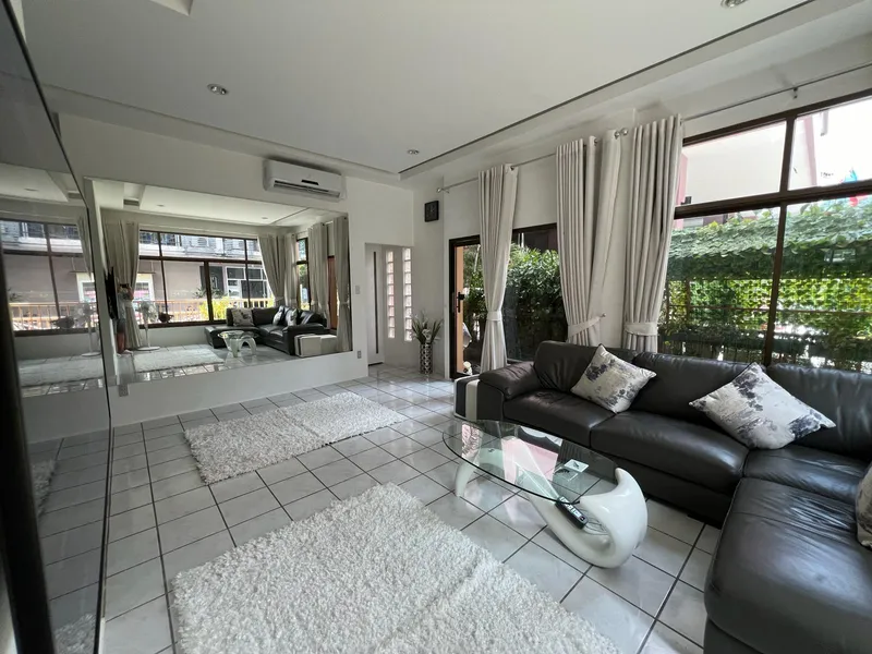 2-Bedroom Freehold Condo for Sale, Central Patong - Patong, Phuket - Main photo