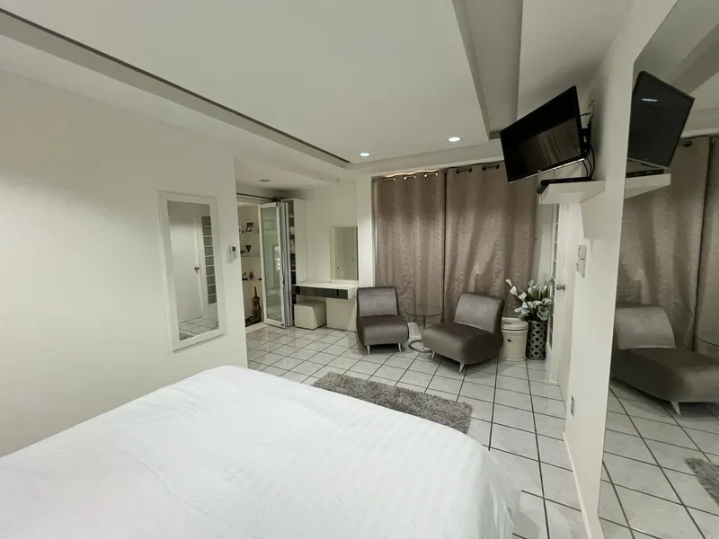 2-Bedroom Freehold Condo for Sale, Central Patong - Patong, Phuket - Main photo