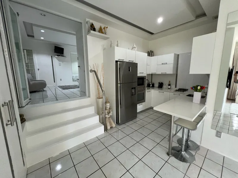 2-Bedroom Freehold Condo for Sale, Central Patong - Patong, Phuket - Main photo