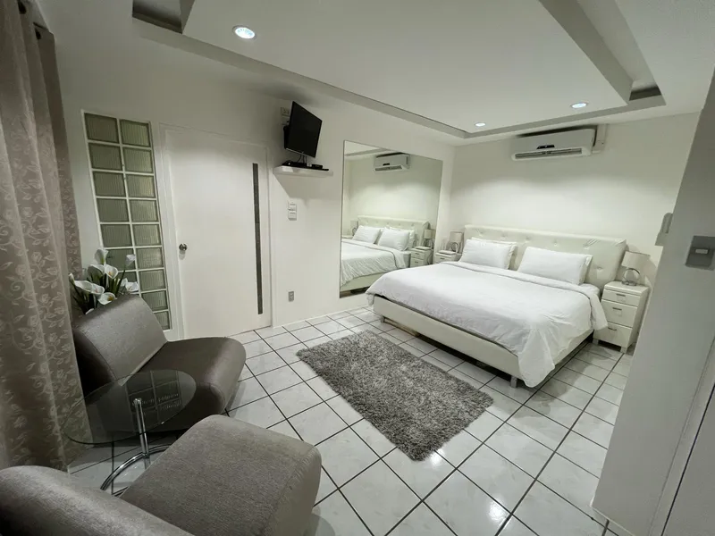 2-Bedroom Freehold Condo for Sale, Central Patong - Patong, Phuket - Main photo