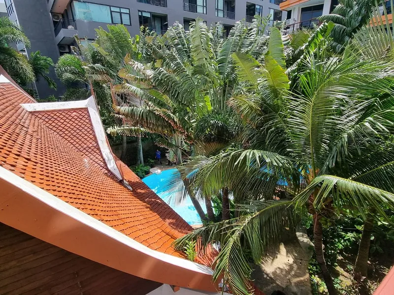 ขายคอนโดมิเนียม NBC 2 ห้องนอน วิวสระว่ายน้ำ ที่ในหาน - Nai Harn, Phuket - ภาพหลัก