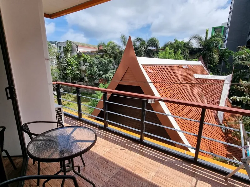 ขายคอนโดมิเนียม NBC 2 ห้องนอน วิวสระว่ายน้ำ ที่ในหาน - Nai Harn, Phuket - ภาพหลัก
