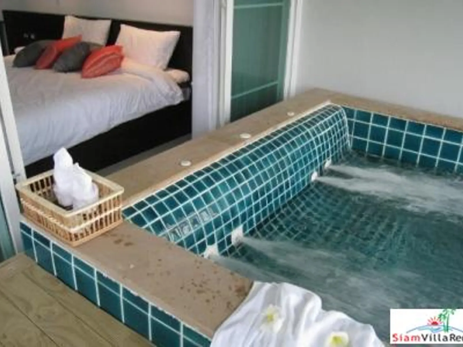 1-Bedroom Beachfront Apartment with Jacuzzi for Rent, Ao Yon - Ao Yon, Phuket - Photo 5