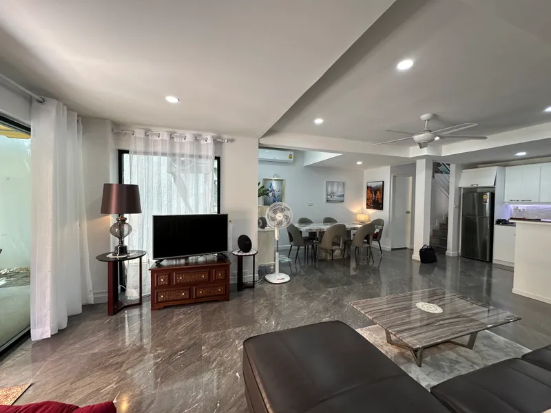2-Bedroom Pool Villa with Golf Course Views for Sale, Kathu, Freehold - Loch Palm, Phuket - Main photo