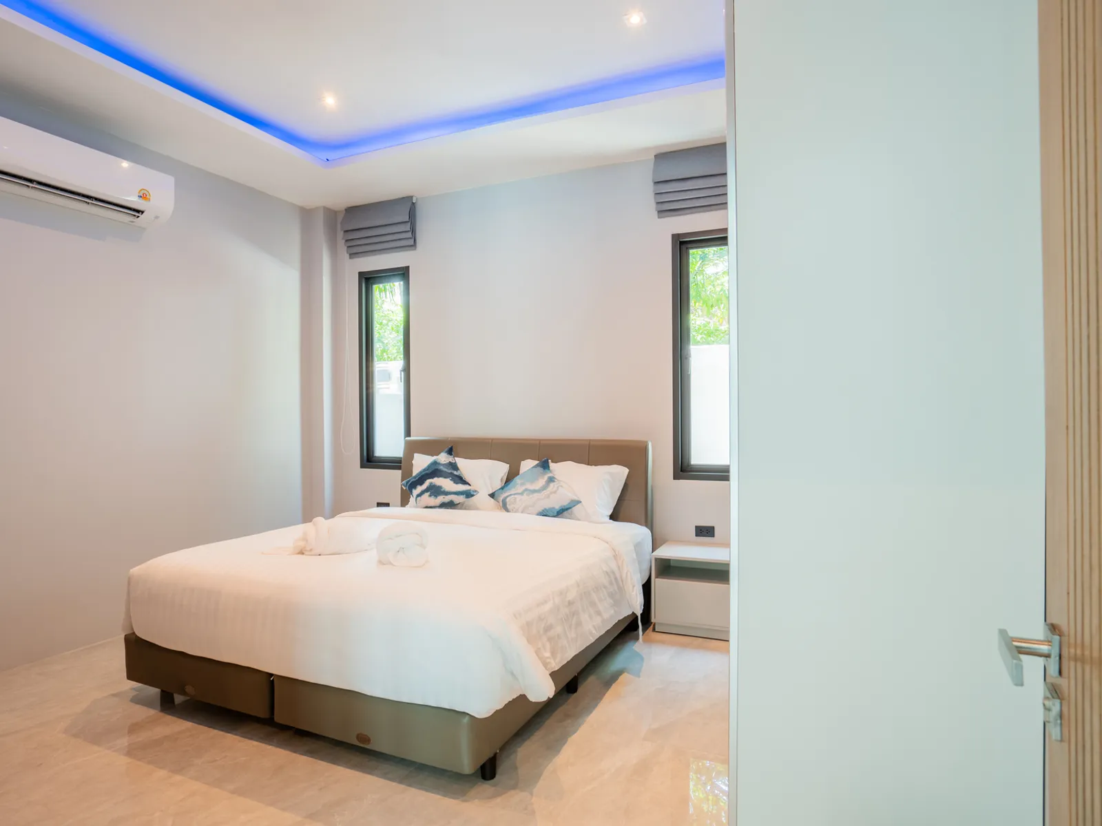 New 3-Bedroom Pool Villa for Sale, Rawai, Quiet Soi, Freehold - Rawai, Phuket - Photo 40