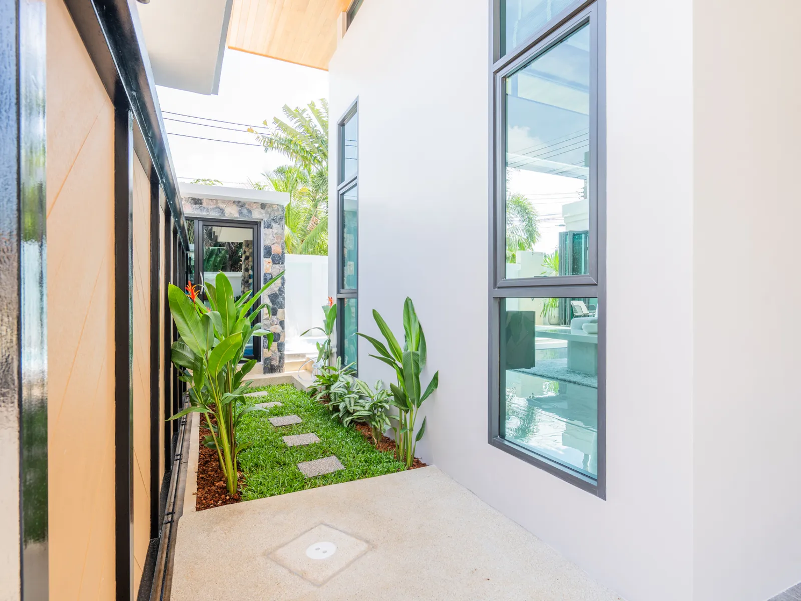 New 3-Bedroom Pool Villa for Sale, Rawai, Quiet Soi, Freehold - Rawai, Phuket - Photo 48