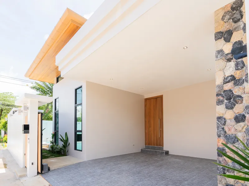 New 3-Bedroom Pool Villa for Sale, Rawai, Quiet Soi, Freehold - Rawai, Phuket - Main photo