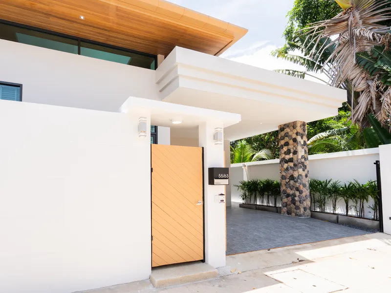 New 3-Bedroom Pool Villa for Sale, Rawai, Quiet Soi, Freehold - Rawai, Phuket - Main photo