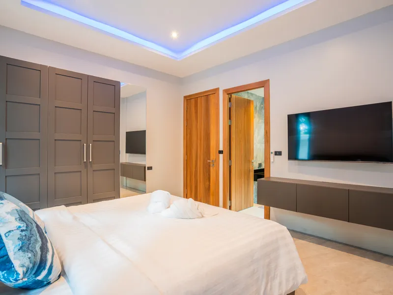 New 3-Bedroom Pool Villa for Sale, Rawai, Quiet Soi, Freehold - Rawai, Phuket - Main photo
