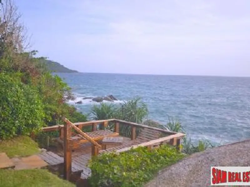 Baan Kata, 4-Bedroom Beachfront Villa for Sale, Kata Headland - Kata, Phuket - Main photo