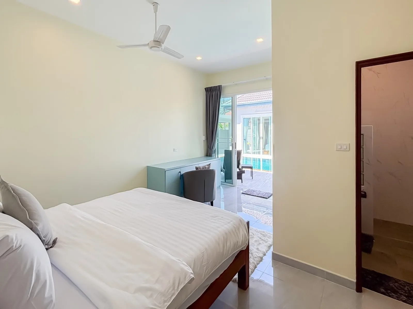 New 4-Bedroom Pool Villa for Rent, Nai Harn, 3 Min to Beach - Nai Harn, Phuket - Photo 15