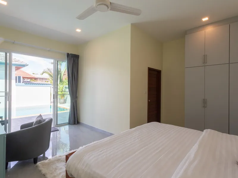 New 4-Bedroom Pool Villa for Rent, Nai Harn, 3 Min to Beach - Nai Harn, Phuket - Main photo