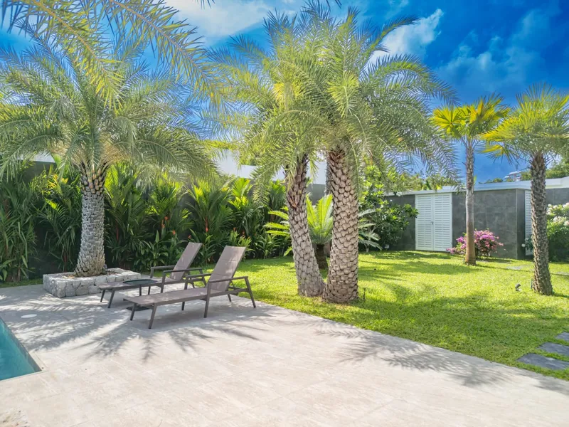 3-Bedroom New Pool Villa for Rent, Rawai, 220 sqm Living - Rawai, Phuket - Main photo