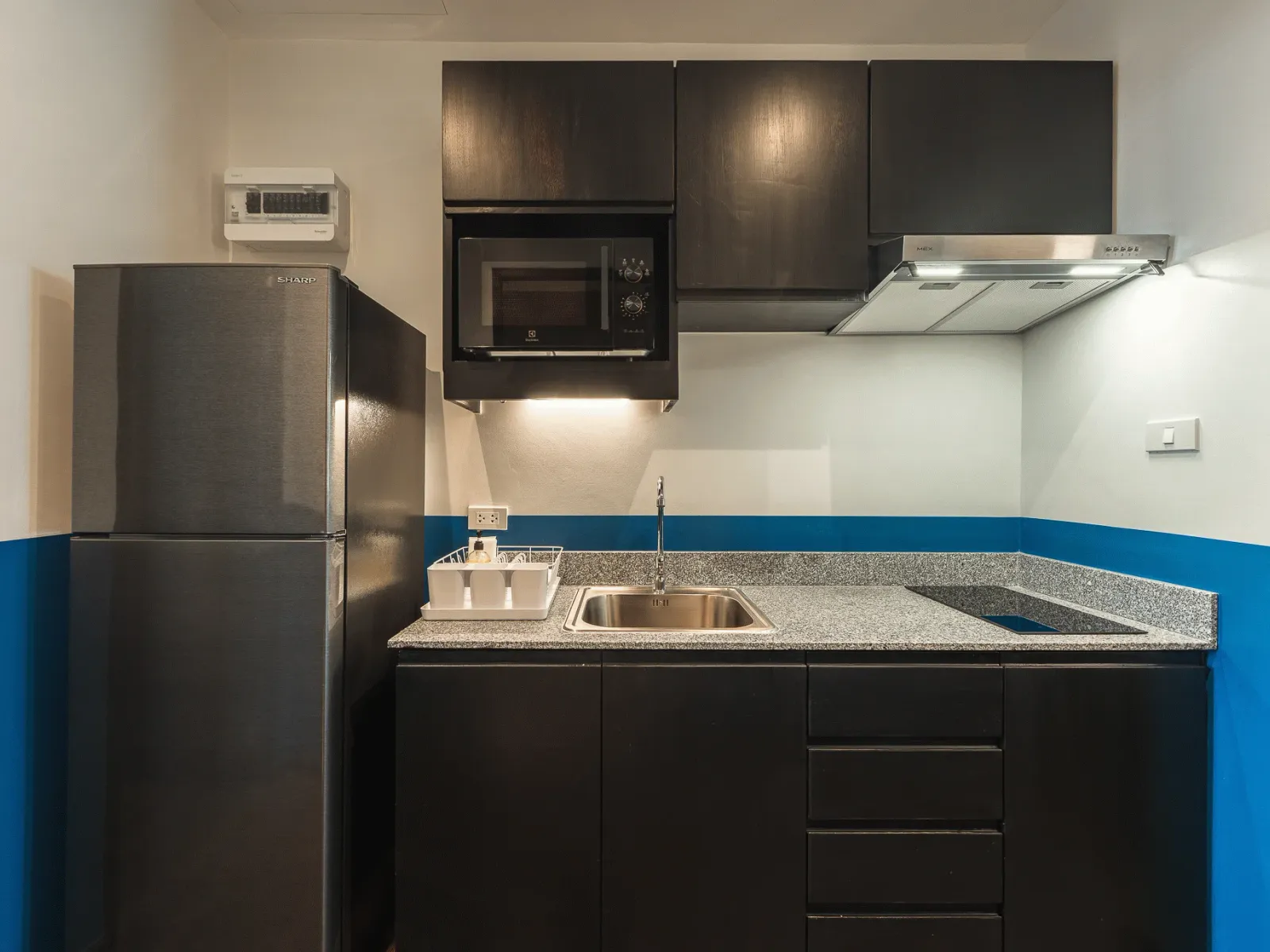1-2 Bedroom Serviced Apartment for Rent, Nai Harn - Nai Harn, Phuket - Photo 2