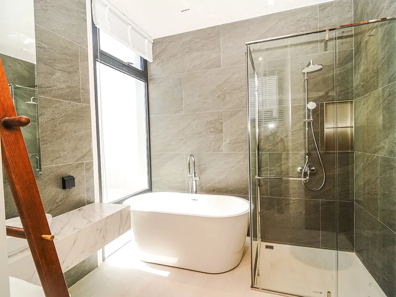 4-Bedroom Luxury Pool Villa for Rent, Chalong, Near BCIS - Chalong, Phuket - Main photo