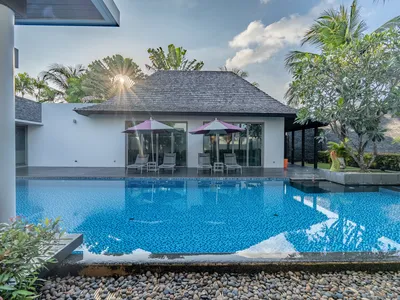 Вилла в балийском стиле с 4 спальнями, Анчан Флора, Лайан - Layan, Phuket - Смотреть все фото