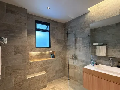 4-Bedroom Tropical Pool Villa for Rent, Nai Harn, Premium Facilities - Nai Harn, Phuket - Photo 6