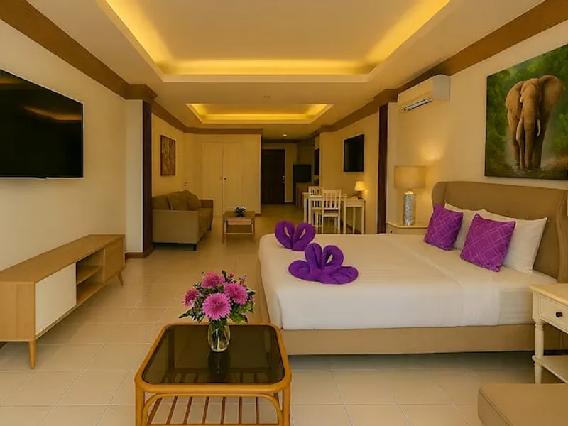 ขายคอนโด ภูเก็ต พาเลซ ห้องชุด 1 ห้องนอน ป่าตอง กรรมสิทธิ์สมบูรณ์ - Patong, Phuket - ภาพหลัก