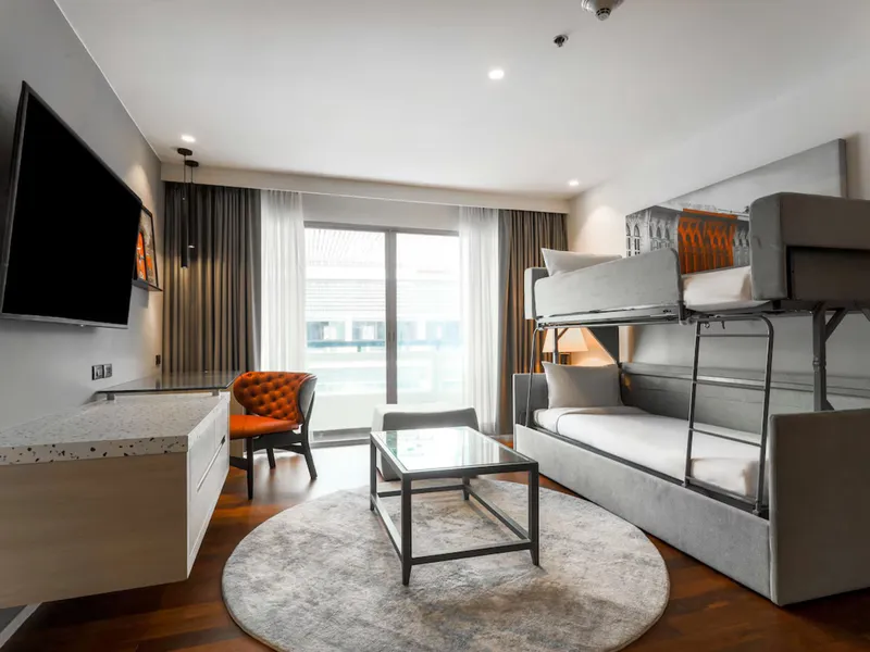 Studio de 64 m² à louer, Patong, à 5 min à pied de la plage. - Patong, Phuket - Photo principale