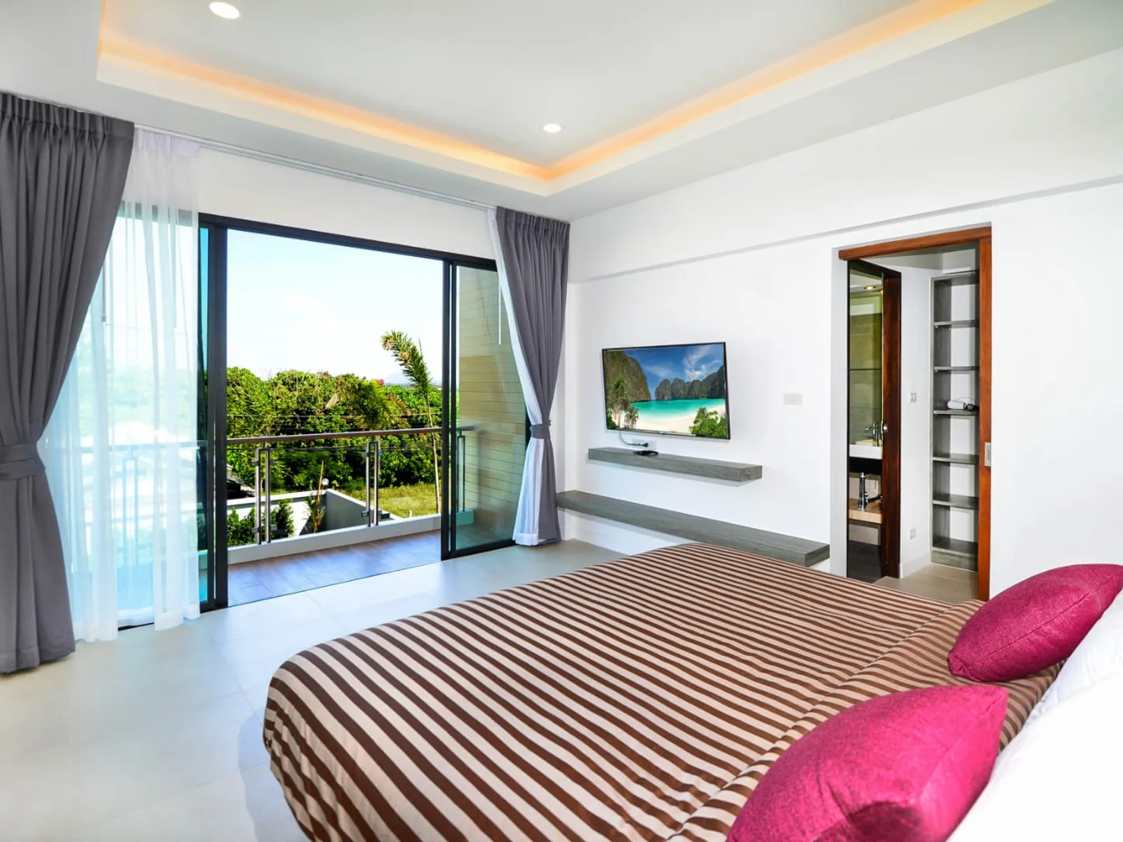 3-Bedroom Sea View Pool Villa for Rent, Rawai Saiyuan - Rawai, Phuket - Photo 10