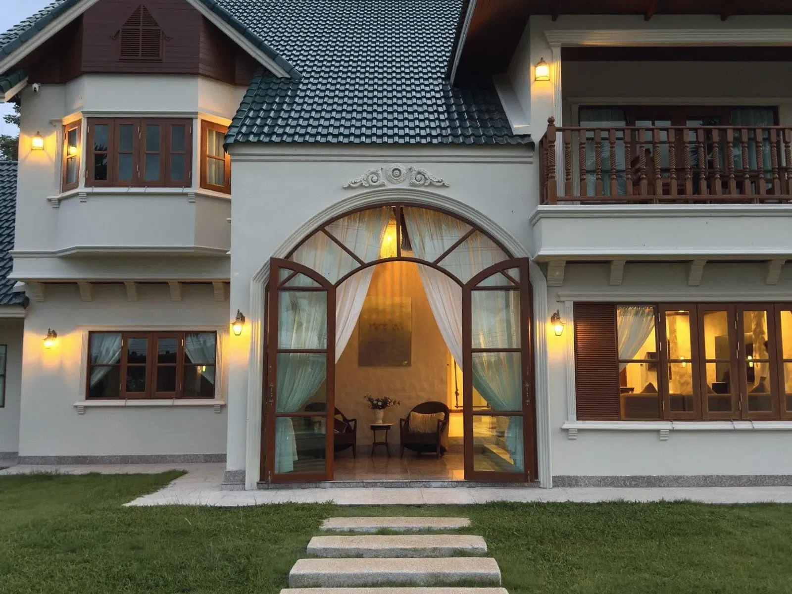 5-Bedroom Pool Villa with Big Buddha Views for Rent, Chalong - Chalong, Phuket - Photo 6
