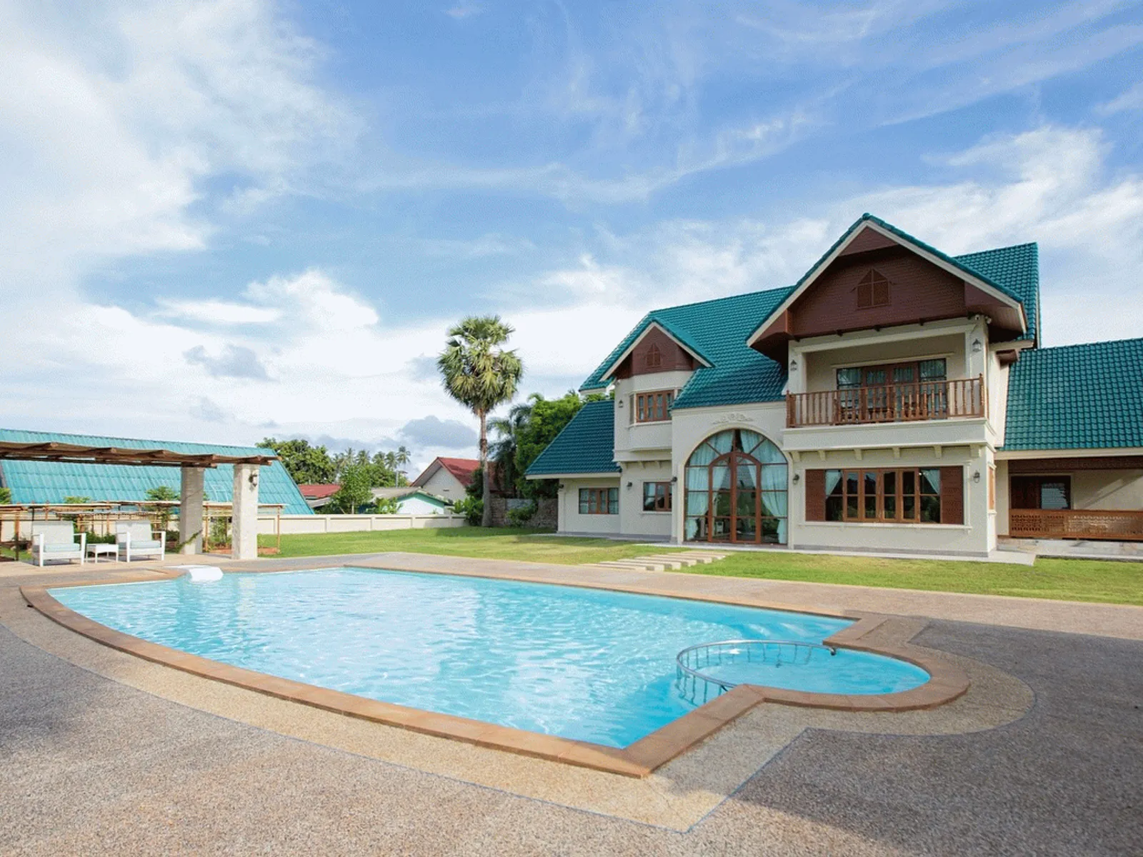 5-Bedroom Pool Villa with Big Buddha Views for Rent, Chalong - Chalong, Phuket - Photo 1