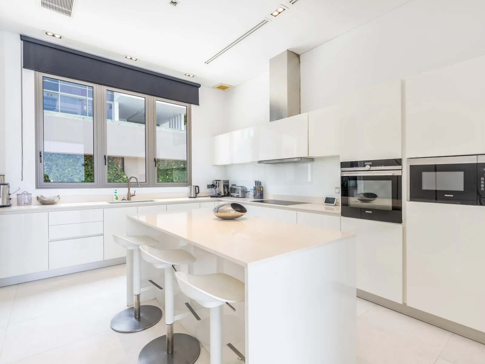 Malaiwana, 4-Bedroom Sea View Penthouse for Sale, Nai Thon - Nai Thon, Phuket - Photo 16