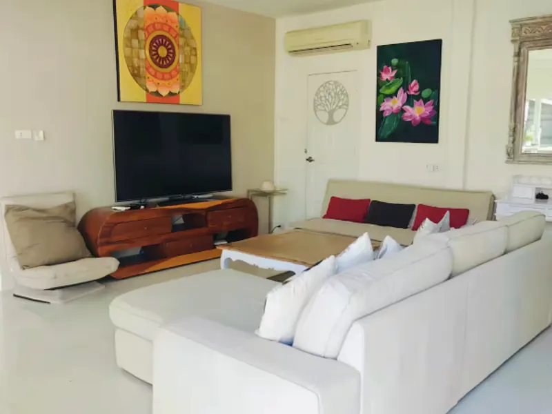 3-Bedroom Pool Villa for Sale, Soi Saiyuan, Rawai, Freehold - Rawai, Phuket - Main photo