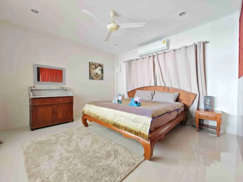 3-Bedroom Pool Villa for Sale, Soi Saiyuan, Rawai, Freehold - Rawai, Phuket - Main photo
