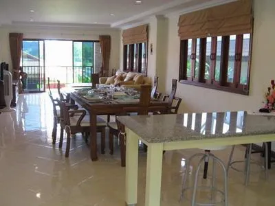 两卧室现代泰式别墅出租，临近洛克棕榈高尔夫球场。 - Loch Palm, Phuket - 图片 6