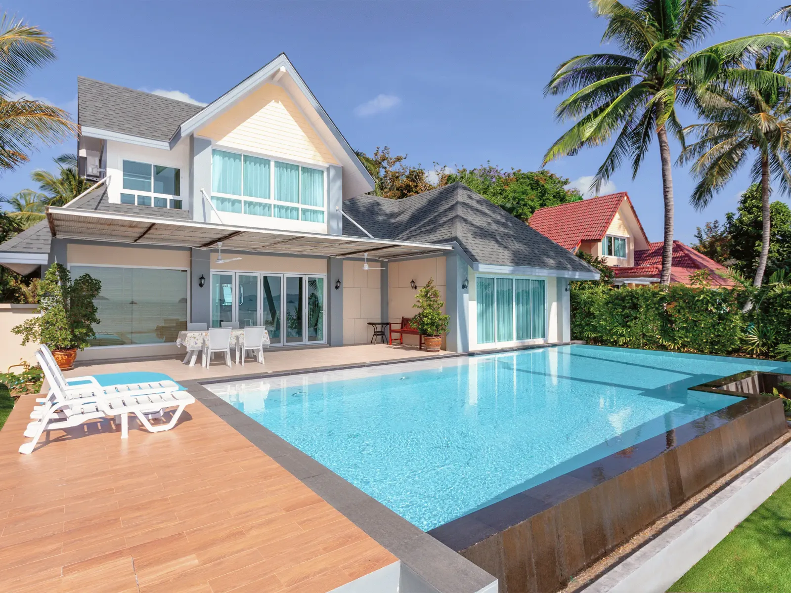 2-Bedroom Beachfront Pool Villa for Rent, Rawai Beach - Rawai, Phuket - Photo 1