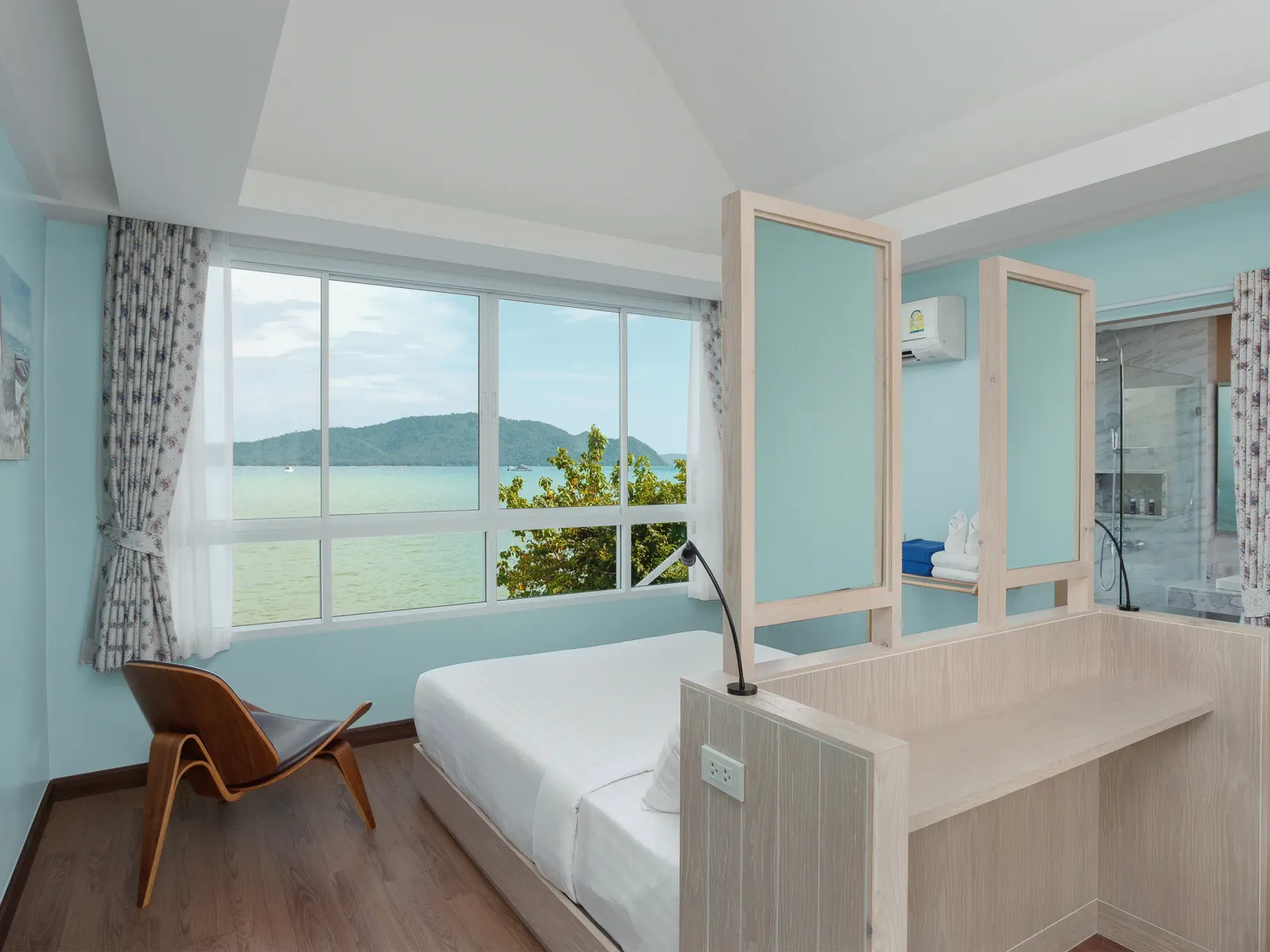 2-Bedroom Beachfront Pool Villa for Rent, Rawai Beach - Rawai, Phuket - Photo 15