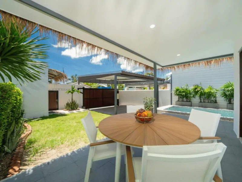 2-Bedroom Balinese Pool Villa for Sale, Rawai, Freehold - Rawai, Phuket - Main photo
