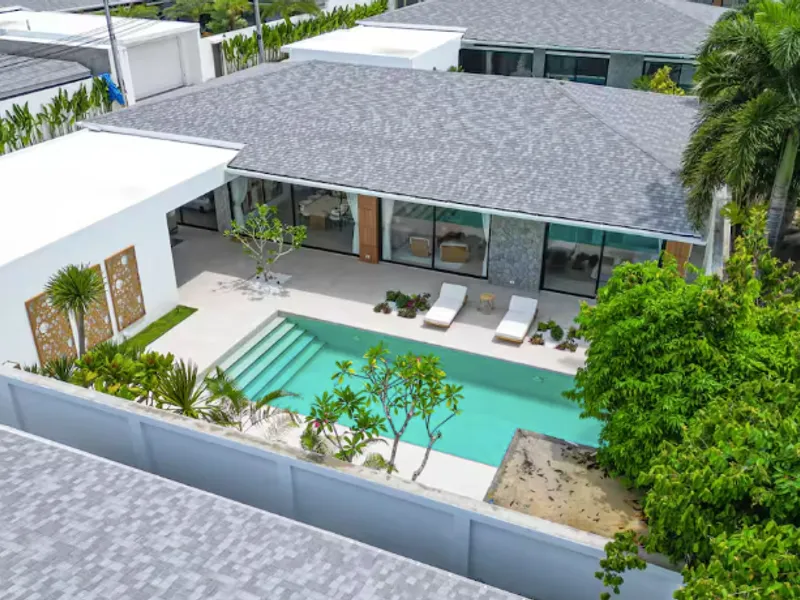4-Bedroom Saltwater Pool Villa for Sale, Rawai, Freehold - Rawai, Phuket - Main photo
