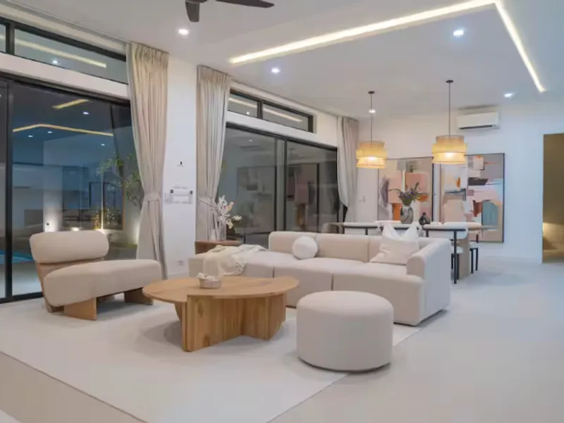 4-Bedroom Saltwater Pool Villa for Sale, Rawai, Freehold - Rawai, Phuket - Main photo