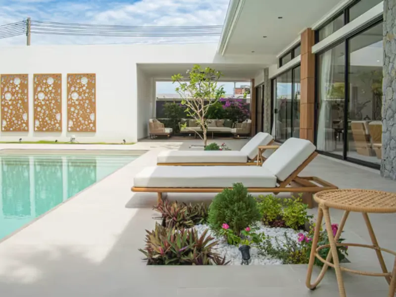 4-Bedroom Saltwater Pool Villa for Sale, Rawai, Freehold - Rawai, Phuket - Main photo