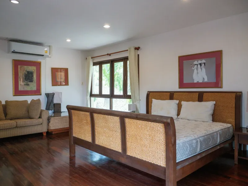 สุรินทร์ สปริงส์ – 4 ห้องนอน พูลวิลล่าริมทะเลสาบ หาดสุรินทร์ - Surin Beach, Phuket - ภาพหลัก