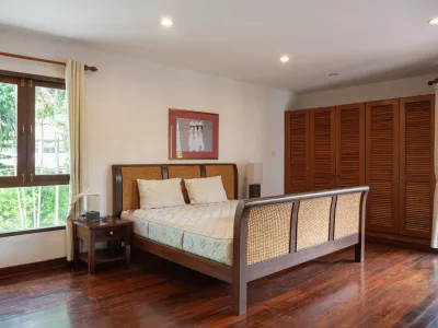 สุรินทร์ สปริงส์ – 4 ห้องนอน พูลวิลล่าริมทะเลสาบ หาดสุรินทร์ - Surin Beach, Phuket - รูปภาพ 19