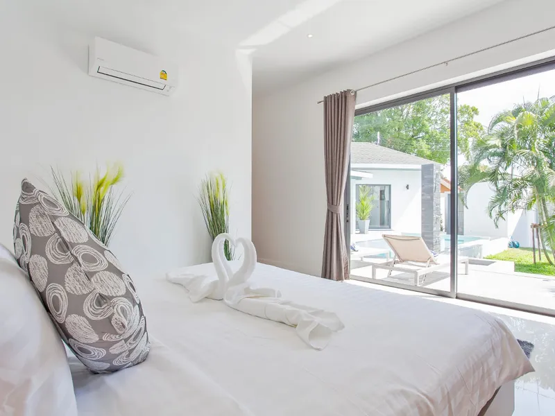 4-Bedroom Smart Villa with Saltwater Pool for Sale, Rawai, Freehold - Rawai, Phuket - Main photo