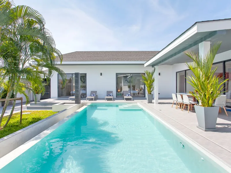 4-Bedroom Smart Villa with Saltwater Pool for Sale, Rawai, Freehold - Rawai, Phuket - Main photo