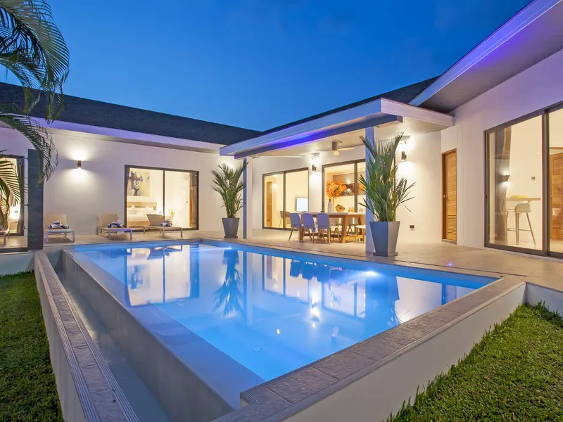 4-Bedroom Smart Villa with Saltwater Pool for Sale, Rawai, Freehold - Rawai, Phuket - Main photo