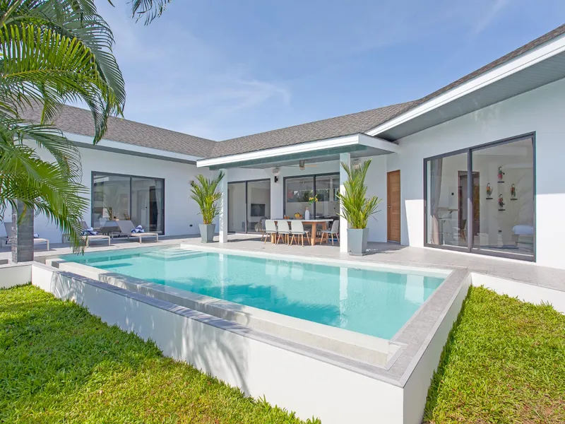 4-Bedroom Smart Villa with Saltwater Pool for Sale, Rawai, Freehold - Rawai, Phuket - Main photo